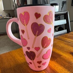 Lg coffee mug with lid NWOT 💗💗
